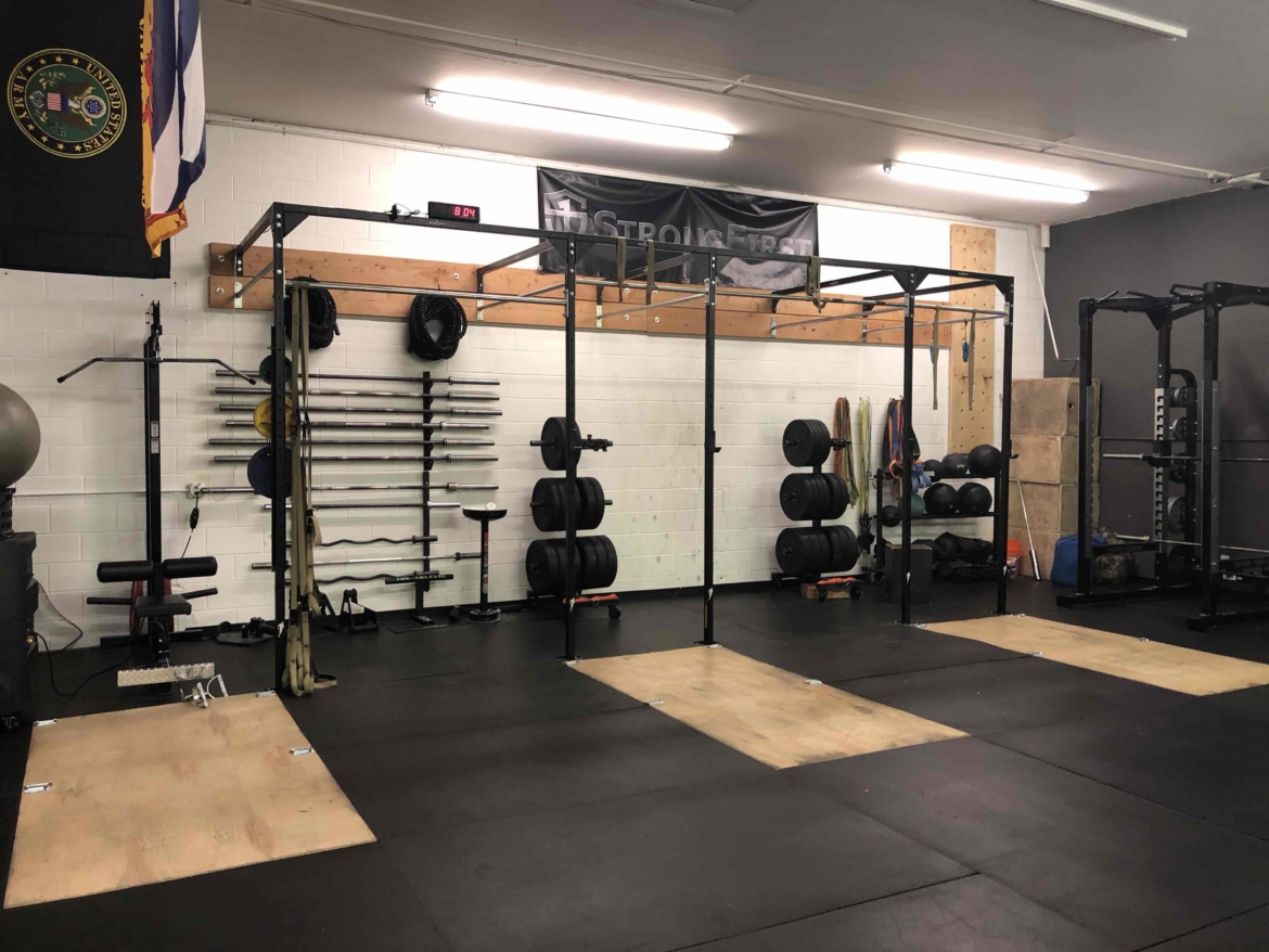 Lifting Bars & Specialty Bars – Black Flag Strength and Fitness